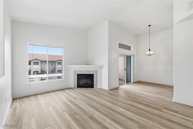 $300,000 | 2305 West Horizon Ridge Parkway, Unit 522, Henderson, NV 89052