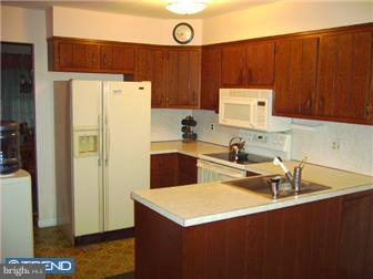 2475 Byberry Road Hatboro, PA 19040 - Photo 5 of 12 Gallery Image 5