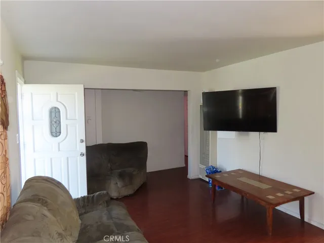 $659,000 | 736 East Century Boulevard, Los Angeles, CA 90002