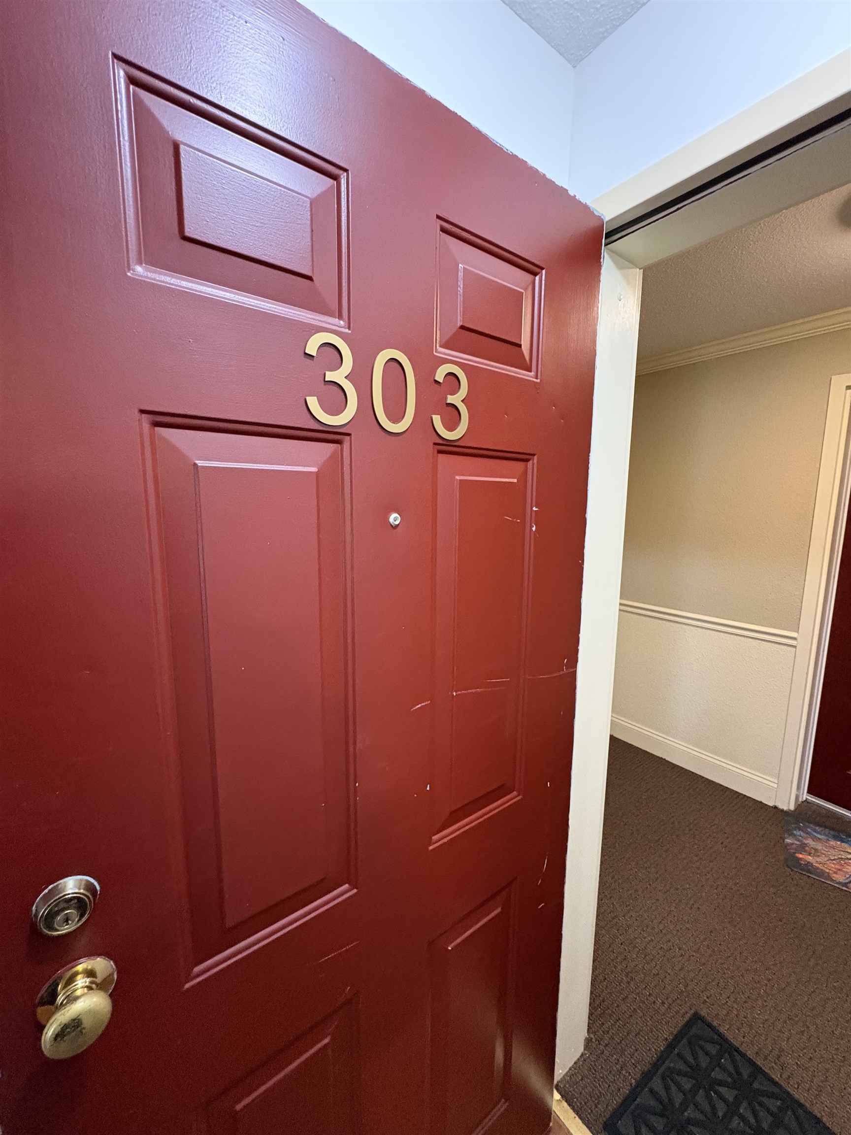 2 Roedean Drive, Unit 303 Nashua, NH 03063 - Photo 11 of 35