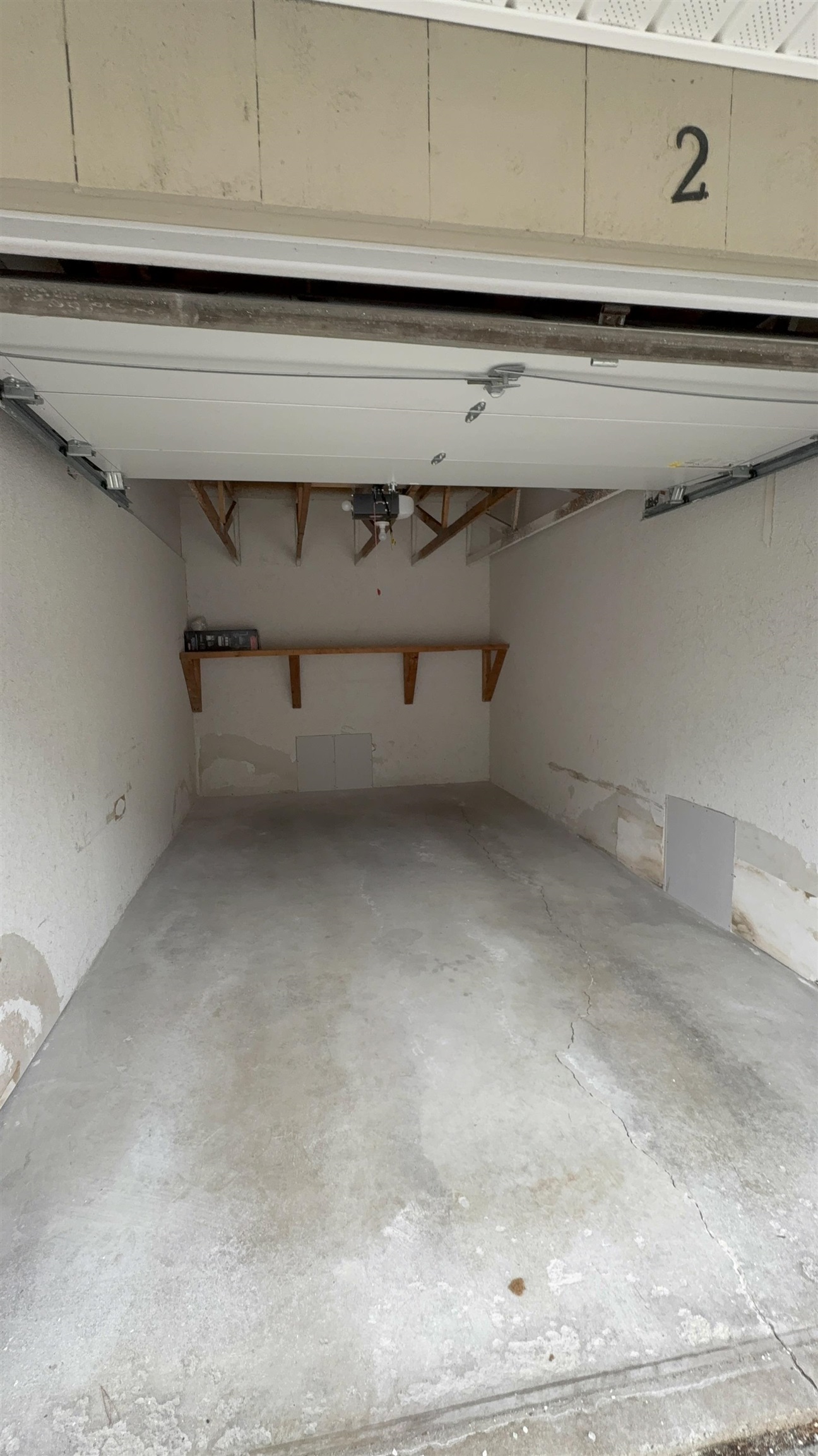 2 Roedean Drive, Unit 303 Nashua, NH 03063 - Photo 5 of 35