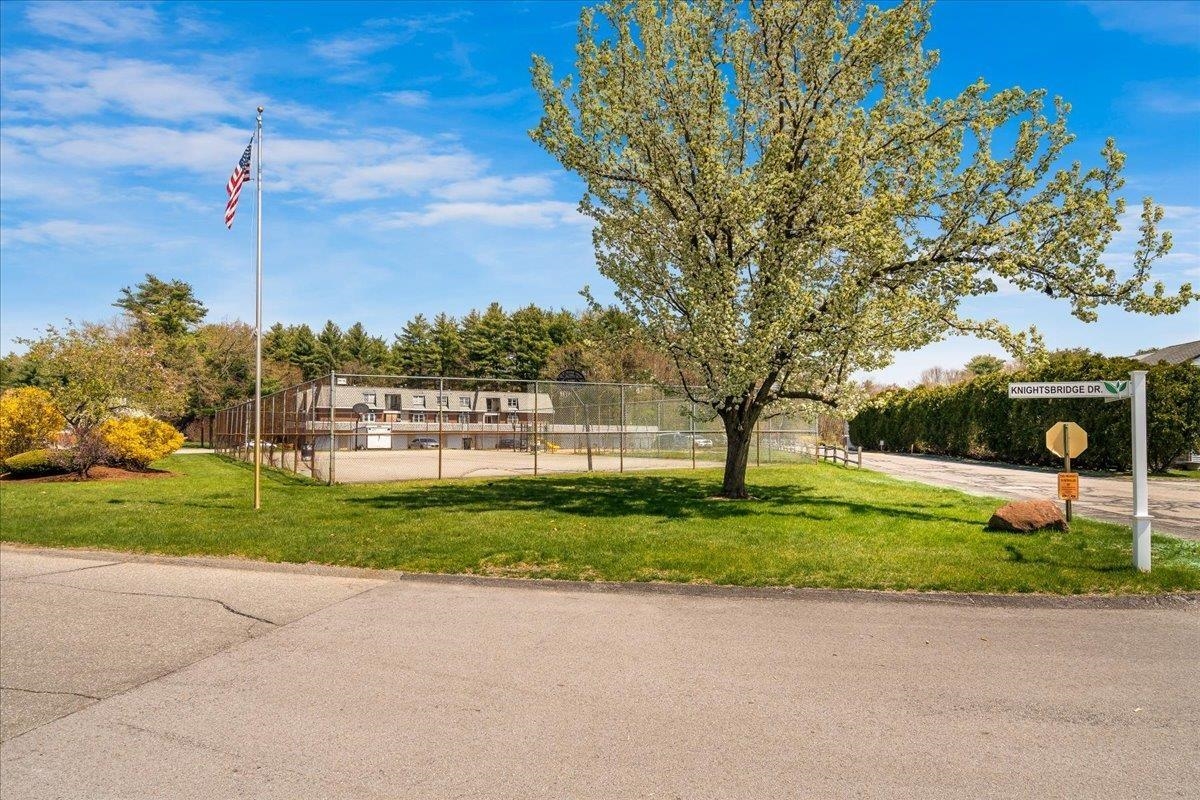 2 Roedean Drive, Unit 303 Nashua, NH 03063 - Photo 8 of 35