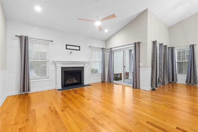 $499,000 | 5 West Glen Lane, West Warwick, RI 02893