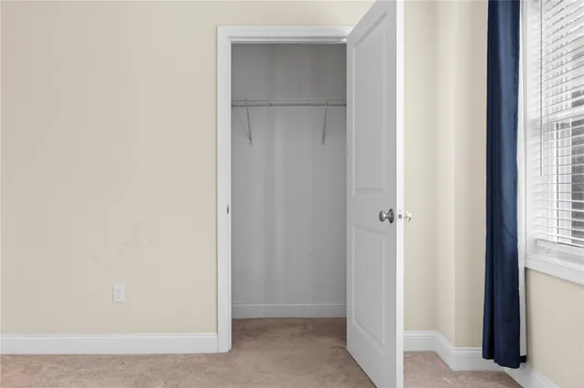 $499,000 | 5 West Glen Lane, West Warwick, RI 02893