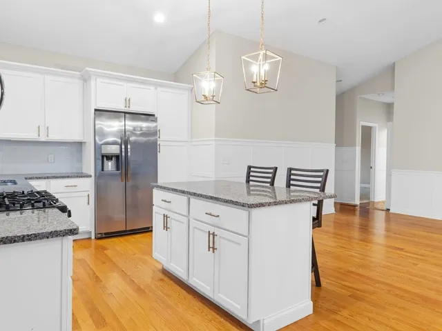 $499,000 | 5 West Glen Lane, West Warwick, RI 02893