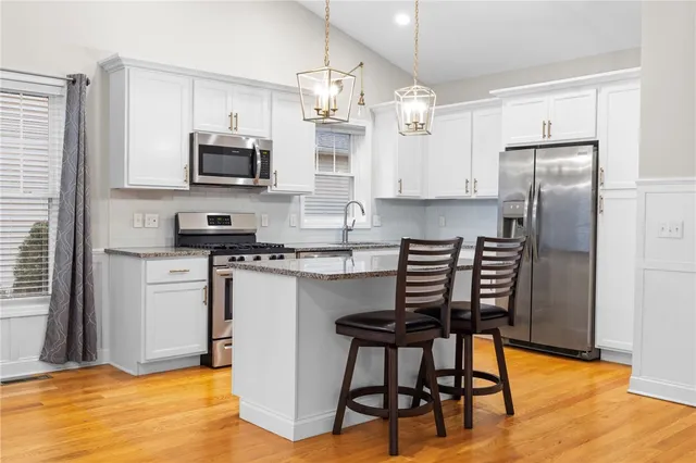 $499,000 | 5 West Glen Lane, West Warwick, RI 02893