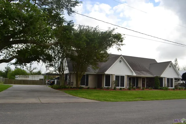 $350,000 | 122 East 49th Street, Cut Off, LA 70345