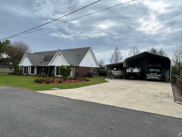 $350,000 | 122 East 49th Street, Cut Off, LA 70345