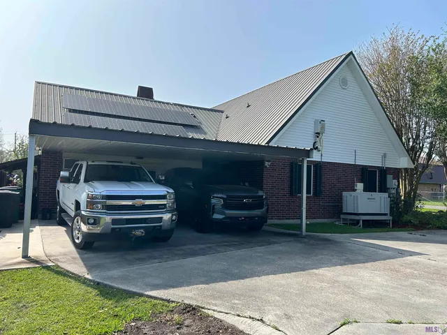 $350,000 | 122 East 49th Street, Cut Off, LA 70345