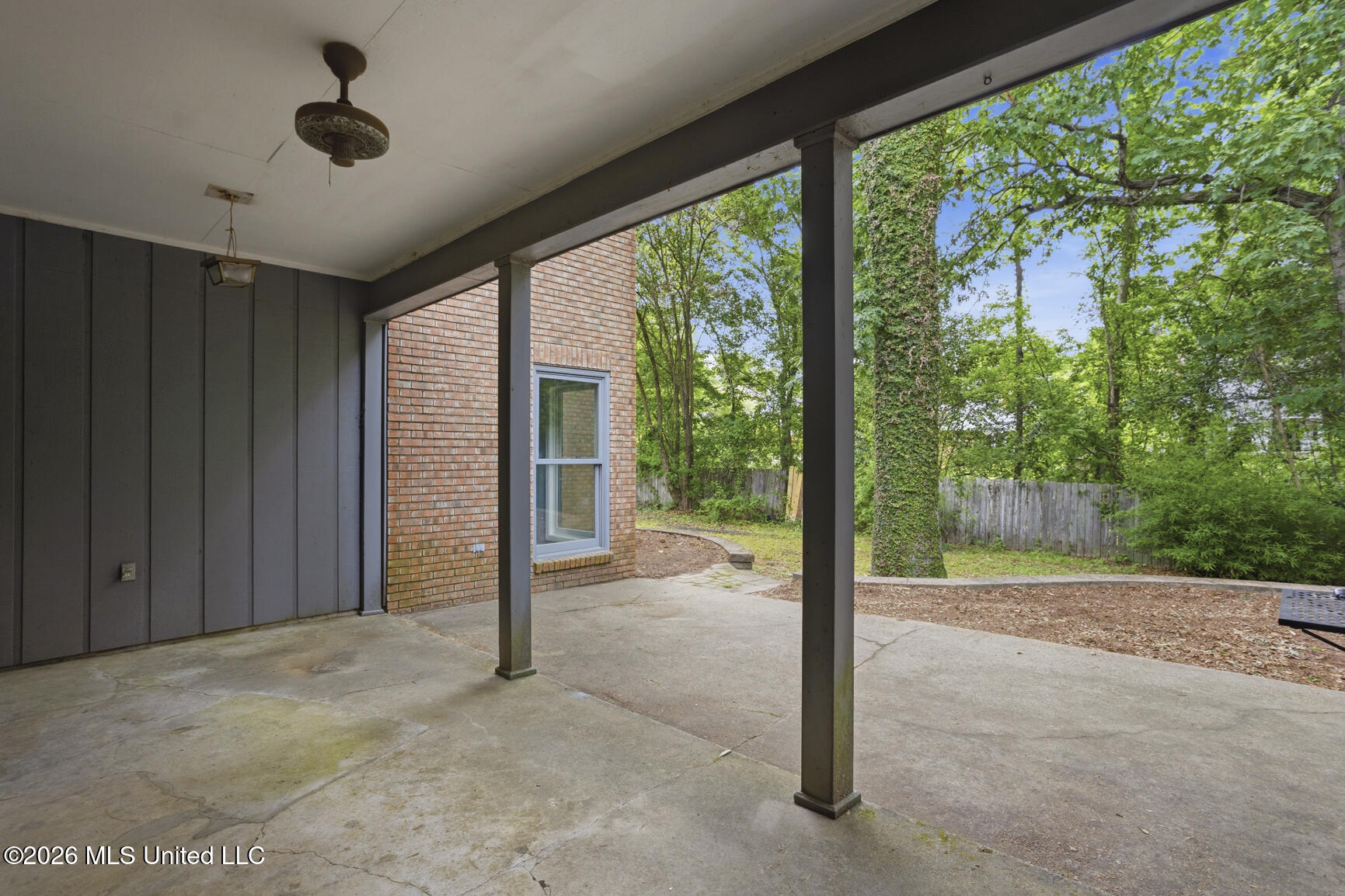 5422 River Thames Road Jackson, MS 39211 - Photo 30 of 33 5422 River Thames_jhookphotos-30