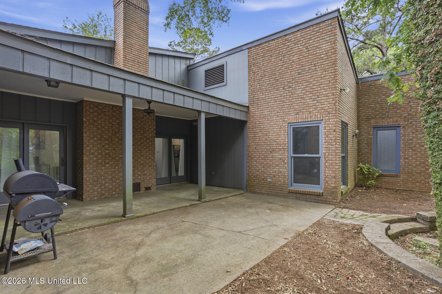 5422 River Thames Road Jackson, MS 39211 - Photo 31 of 33 5422 River Thames_jhookphotos-31