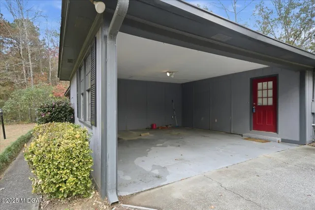 $179,900 | 1698 Greentree Parkway, Macon, GA 31220