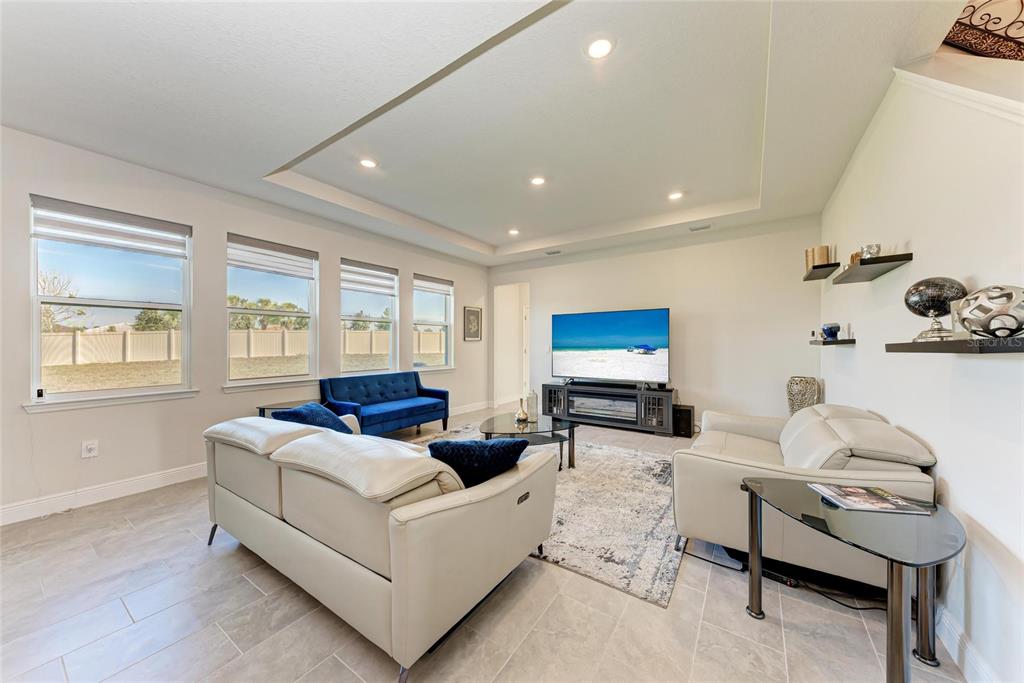 5336 Grove Mill Loop Bradenton, FL 34211 - Photo 13 of 50