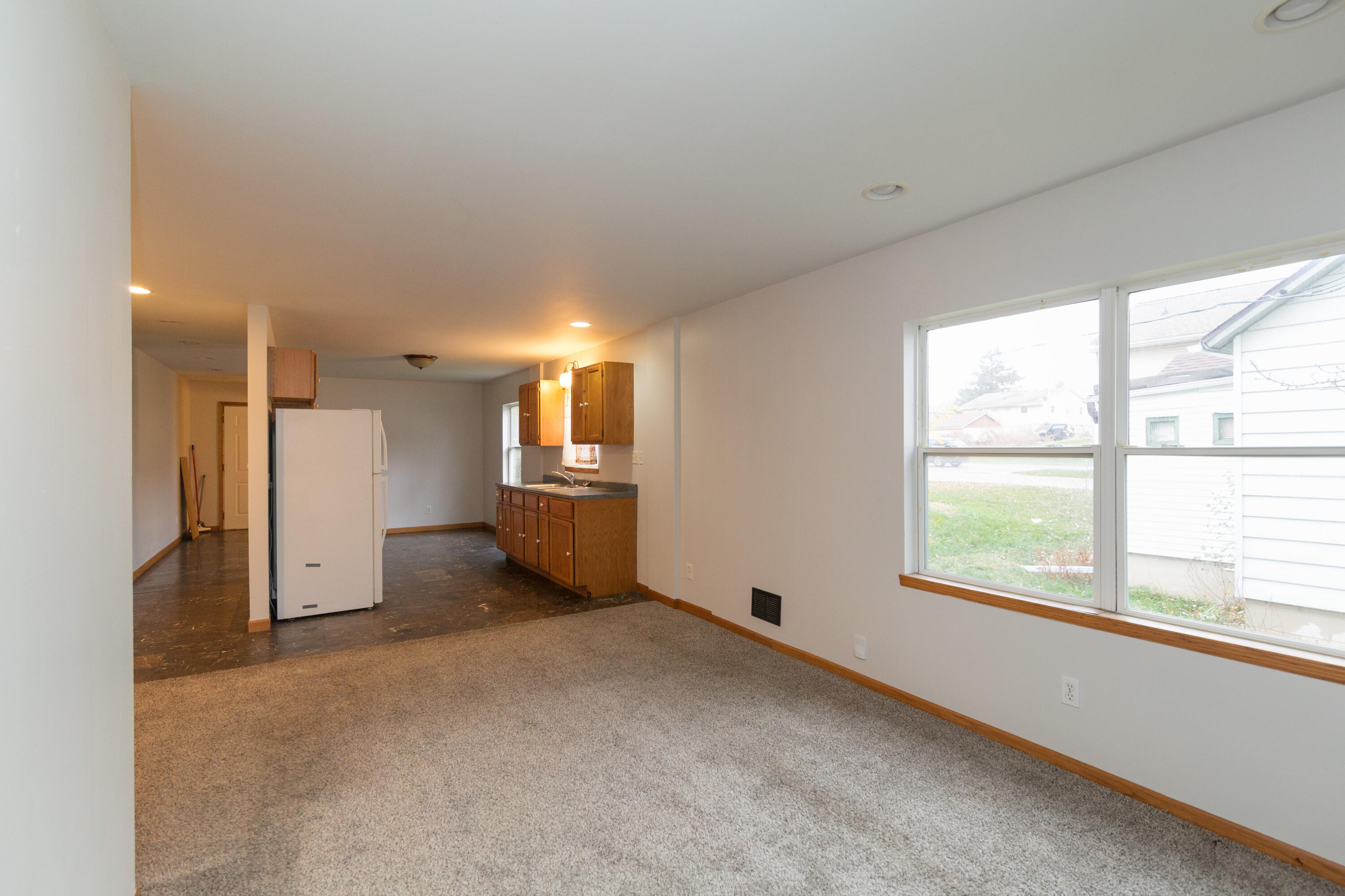 6824 West Mill Road, Unit 6826 Milwaukee, WI 53218 - Photo 5 of 13 6738-w-mill-rd-milwaukee_0102