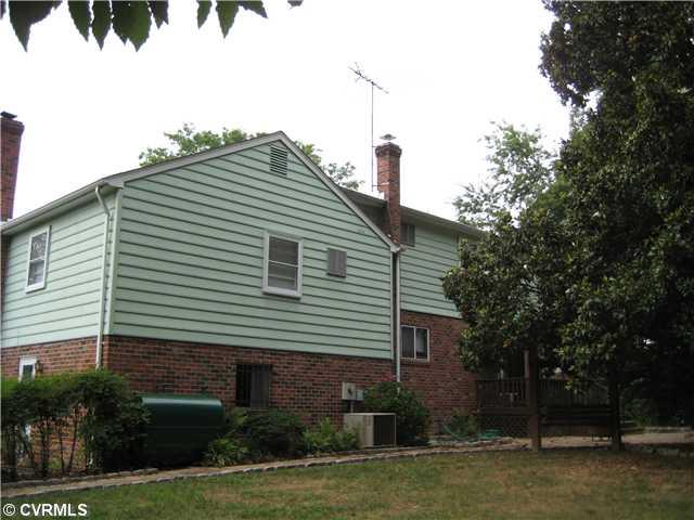 7709 Biscayne Road Henrico, VA 23294 - Photo 2 of 12 Exterior Back