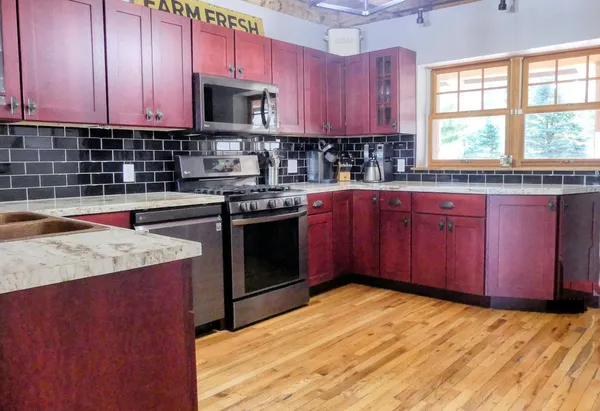 $550,000 | 871 207th Street, Dresser, WI 54009
