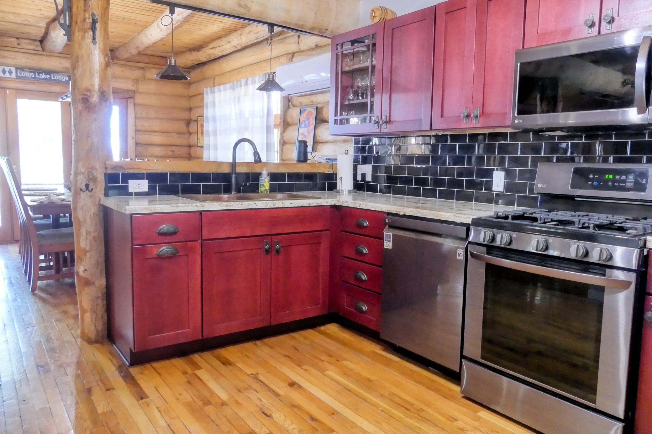 871 207th Street Dresser, WI 54009 - Photo 8 of 34