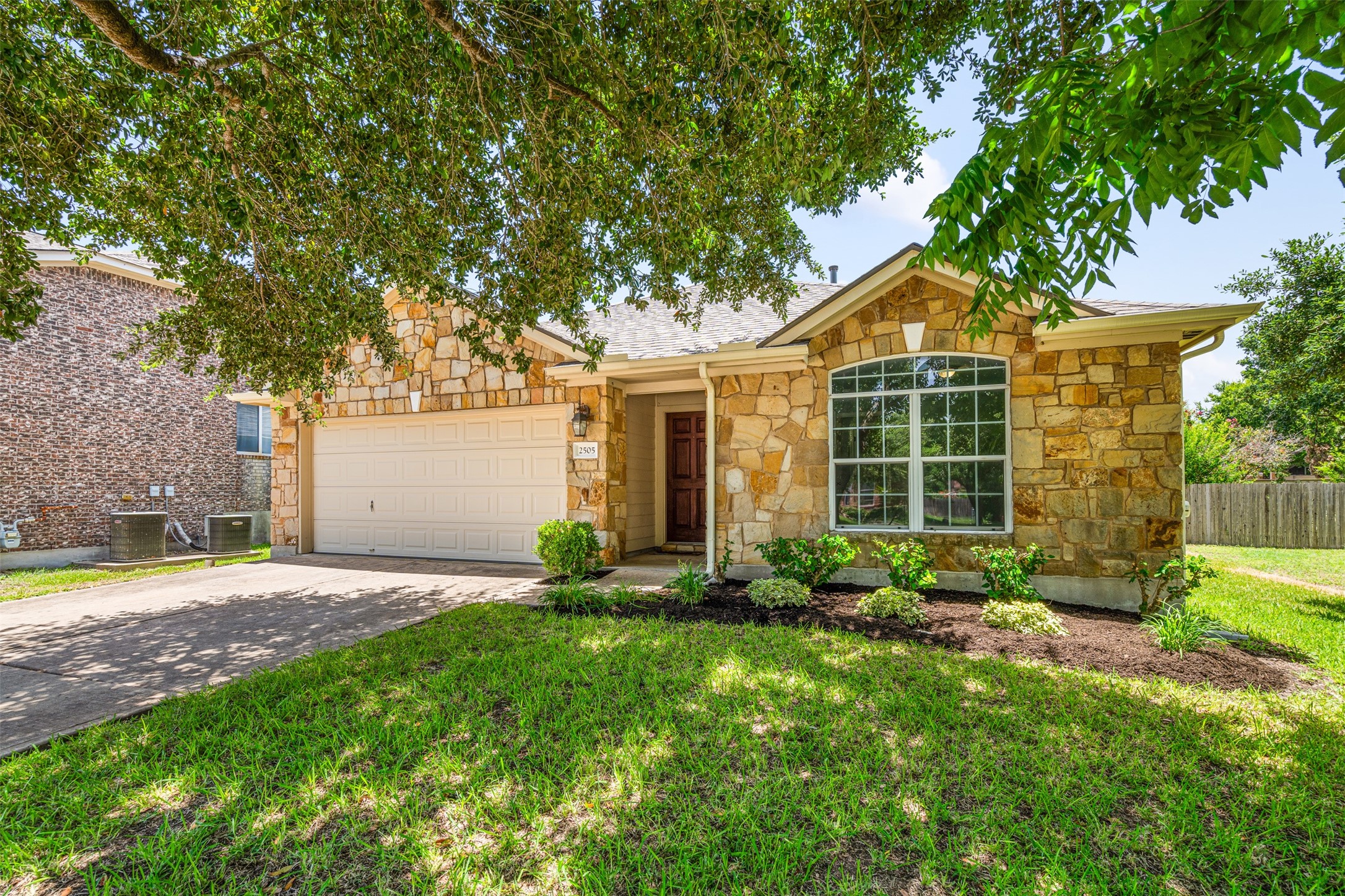 2505 Rusk Court Round Rock, TX 78665 - Photo 2 of 40