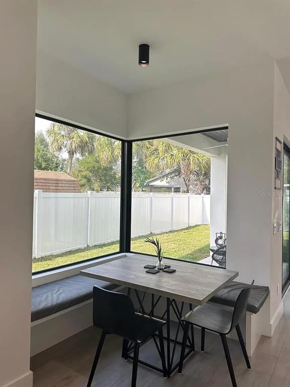 4217 West Arch Street Tampa, FL 33607 - Photo 19 of 22 a view of a dining room with a table and chairs