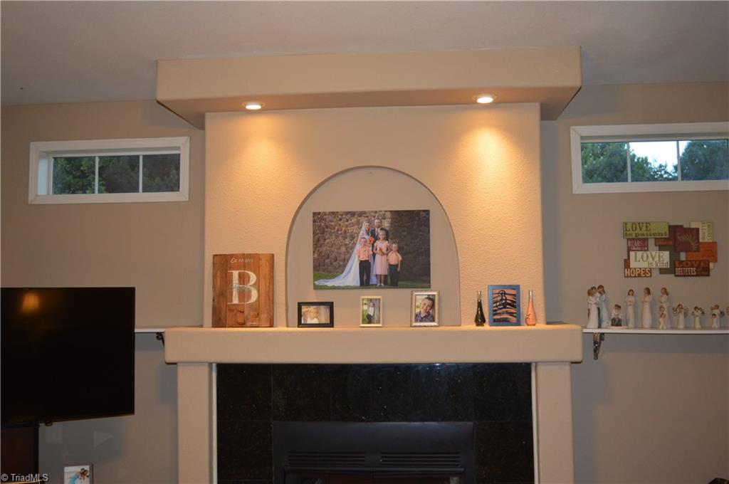 210 Mallard Road Madison, NC 27025 - Photo 3 of 30 Gallery Image 3