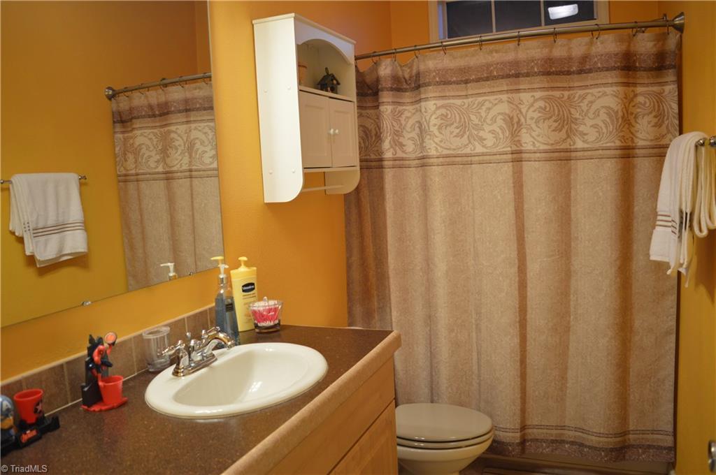210 Mallard Road Madison, NC 27025 - Photo 25 of 30 Gallery Image 25