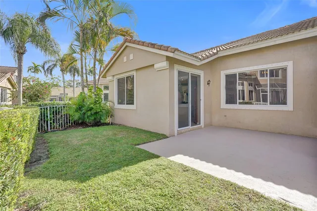 $460,000 | 15825 Southwest 11th Street, Pembroke Pines, FL 33027