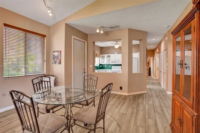 $460,000 | 15825 Southwest 11th Street, Pembroke Pines, FL 33027