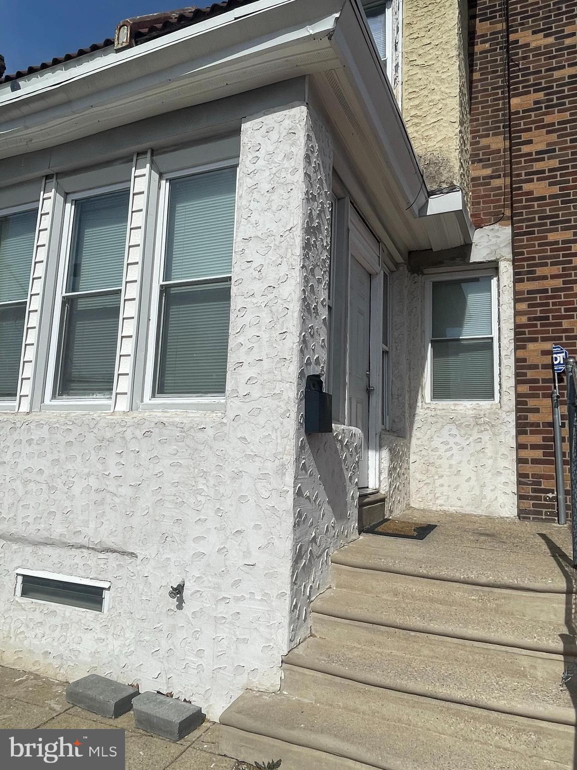 781 Smylie Road Philadelphia, PA 19124 - Photo 2 of 17 Gallery Image 2