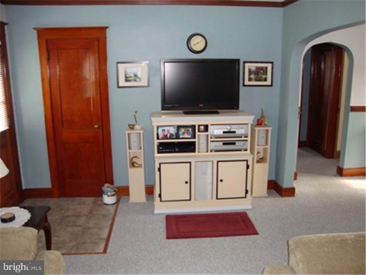 214 Easton Road Riegelsville, PA 18077 - Photo 2 of 16