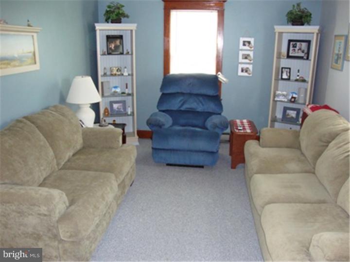214 Easton Road Riegelsville, PA 18077 - Photo 3 of 16