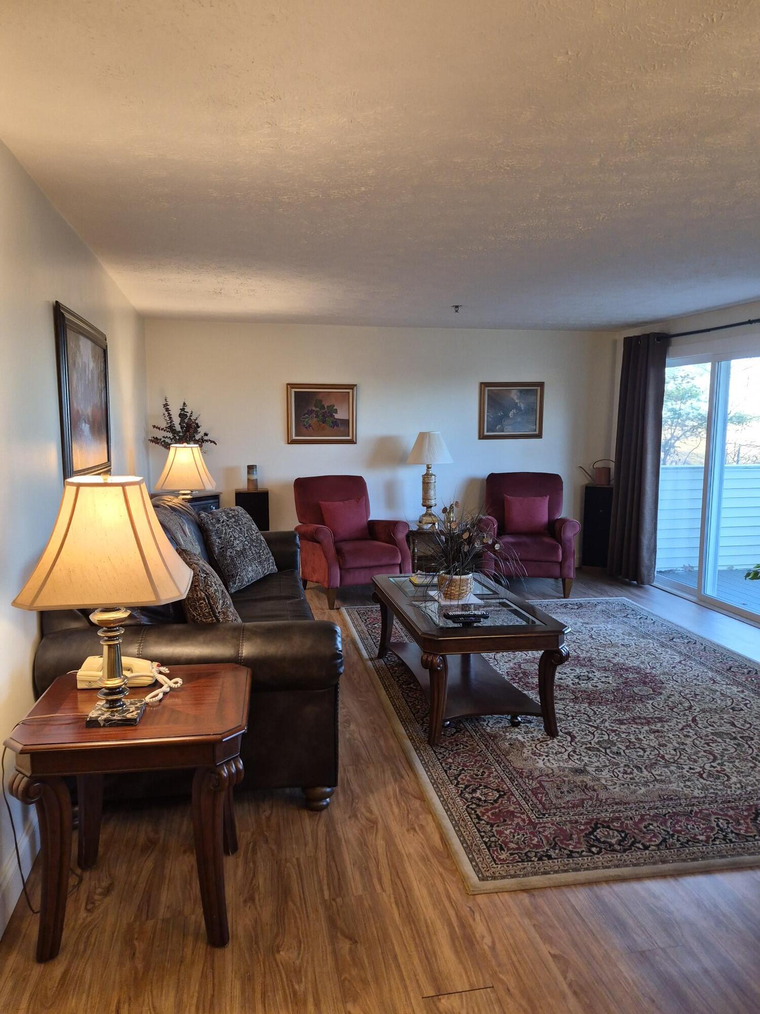 1373 Post Road, Unit 2C Wells, ME 04090 - Photo 7 of 16 2C LIVING ROOM
