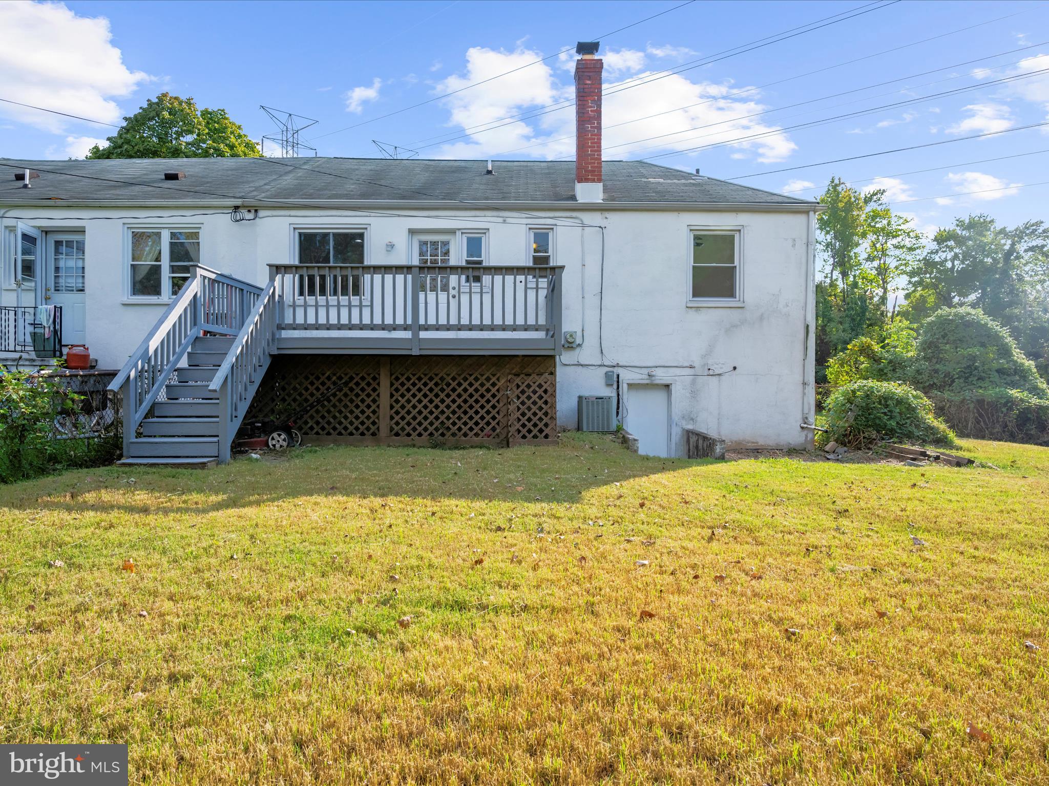 400 Dale Avenue Baltimore, MD 21206 - Photo 25 of 27 a front view of a house with a yard