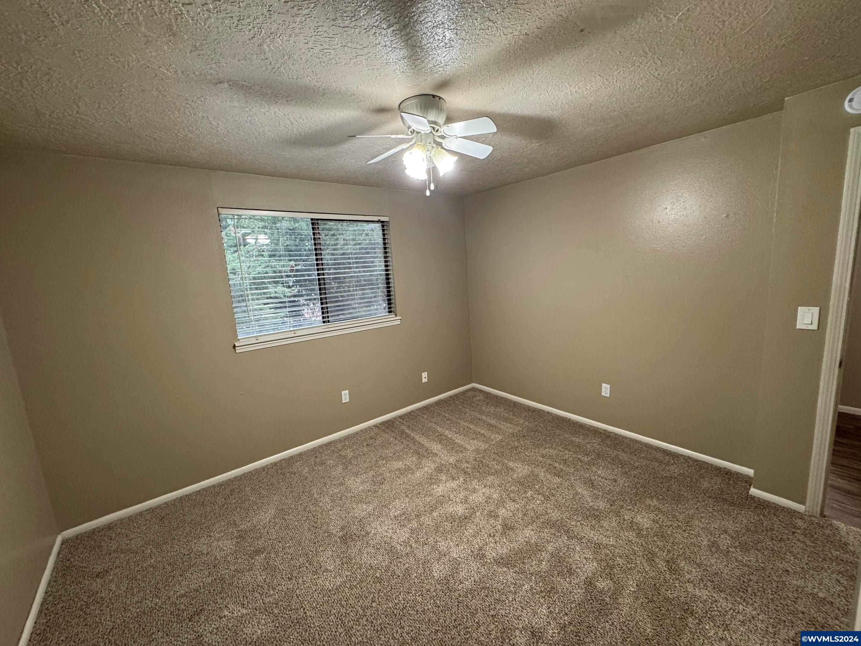 6090 Fircrest Street Southeast Salem, OR 97306 - Photo 25 of 45