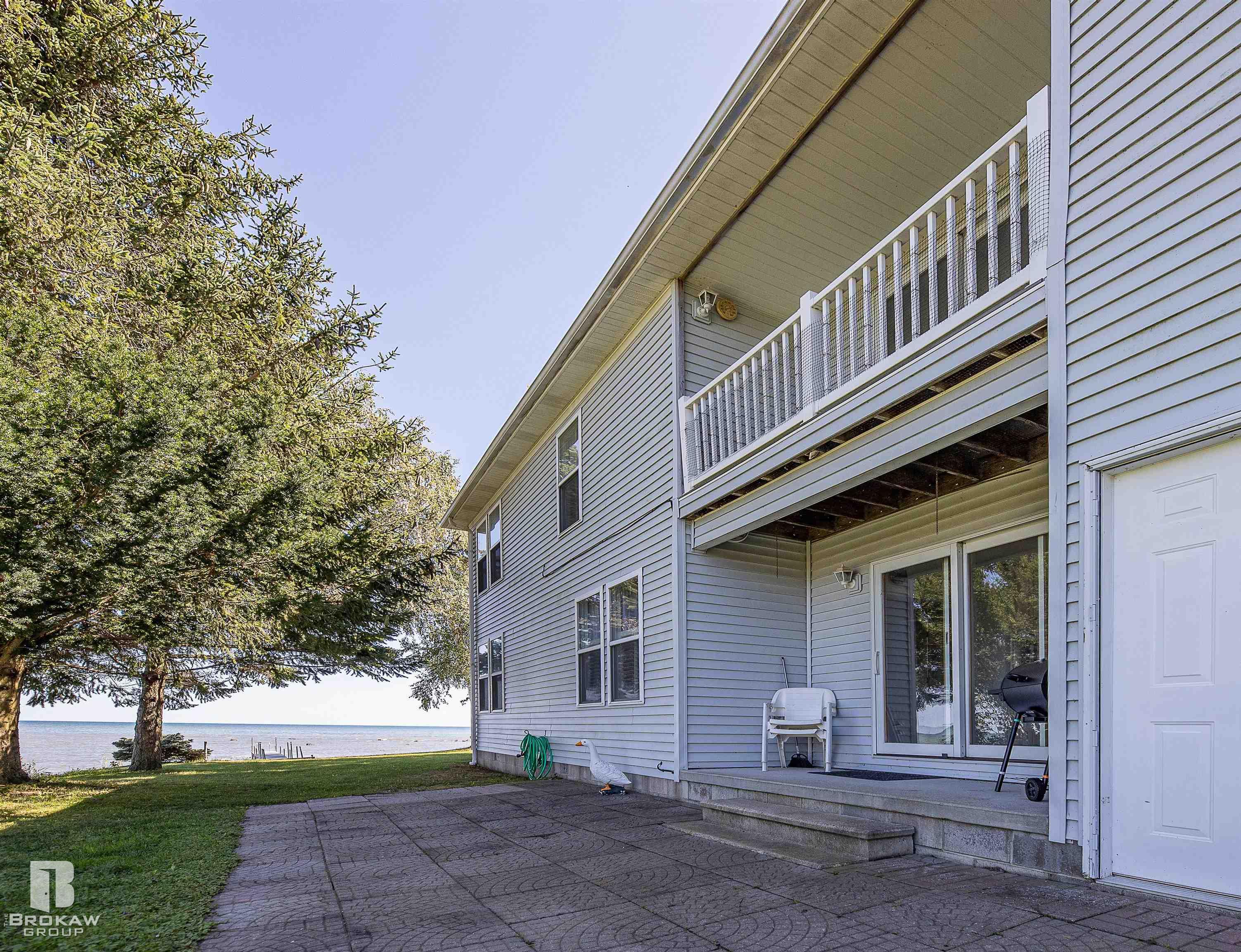 6016 Beach Road Port Hope, MI 48468 - Photo 7 of 73