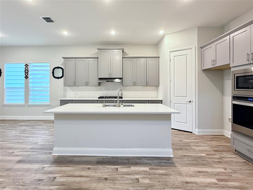 10756 Prairie Rose Road Frisco, TX 75035 - Photo 5 of 29