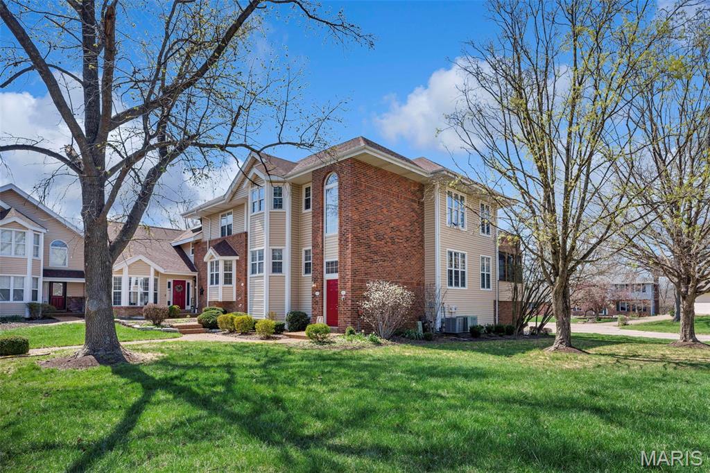 405 Meramec Way, Unit 10 St. Charles, MO 63303 - Photo 3 of 23