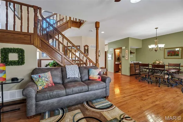 $245,900 | 405 Meramec Way, Unit 10, St. Charles, MO 63303