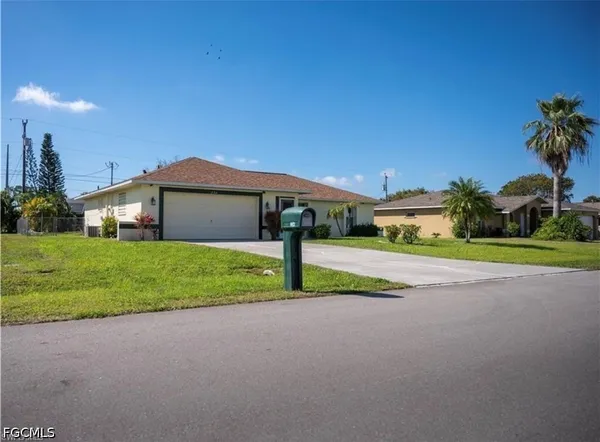 $1,900 | 234 Southeast 1st Avenue, Cape Coral, FL 33990
