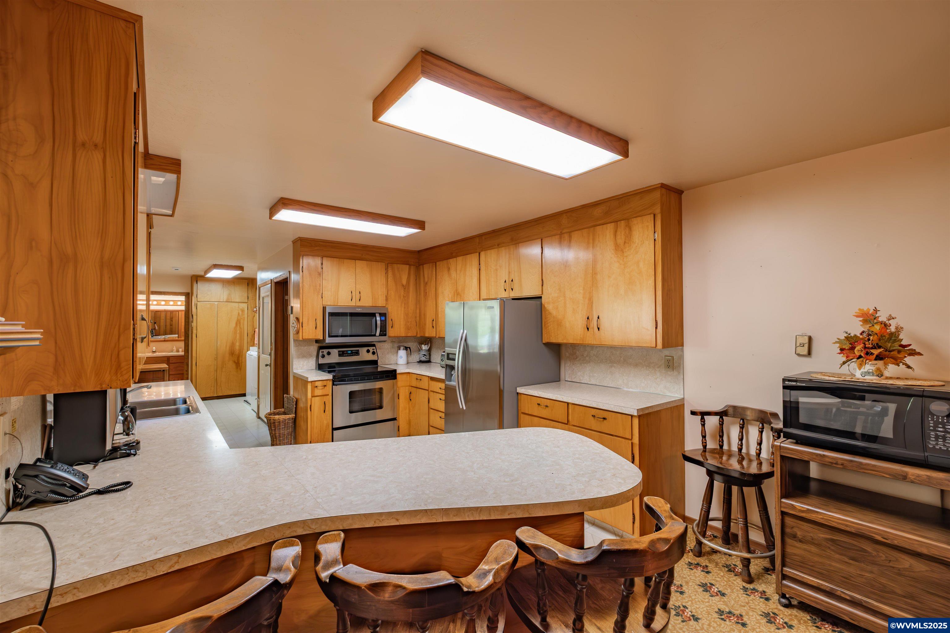23547 Woods Creek Road Philomath, OR 97370 - Photo 11 of 48