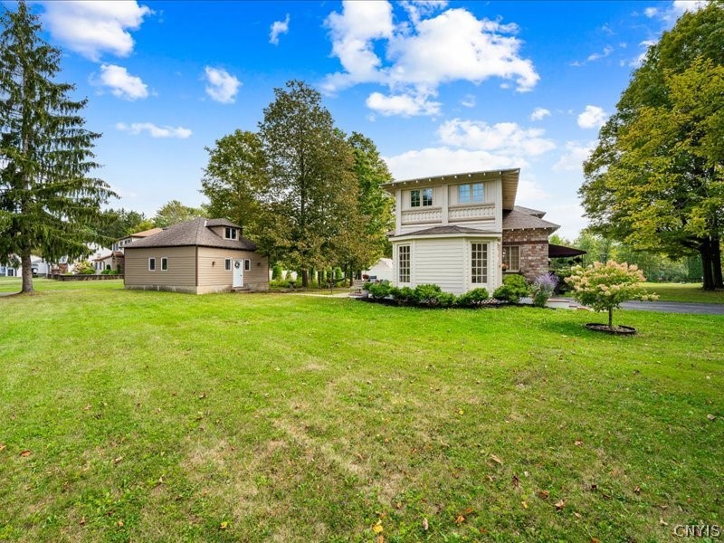 6 Ironwood Road New Hartford, NY 13413 - Photo 40 of 43 Lots of yard! Privacy.