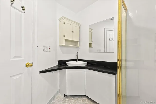 $4,500 | 12 Ross Avenue, Melville, NY 11747