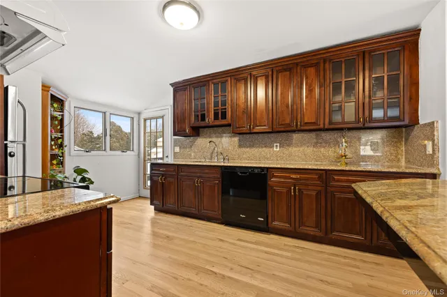 $4,500 | 12 Ross Avenue, Melville, NY 11747