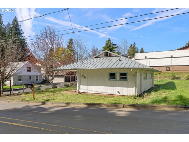 $235,000 | 38091 Sunset Street, Sandy, OR 97055