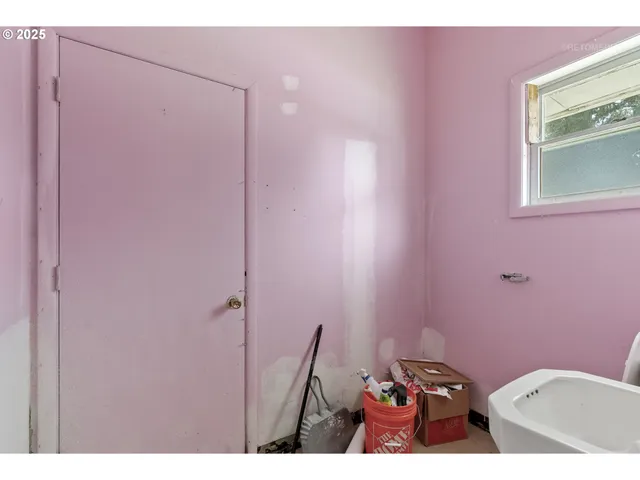 $235,000 | 38091 Sunset Street, Sandy, OR 97055