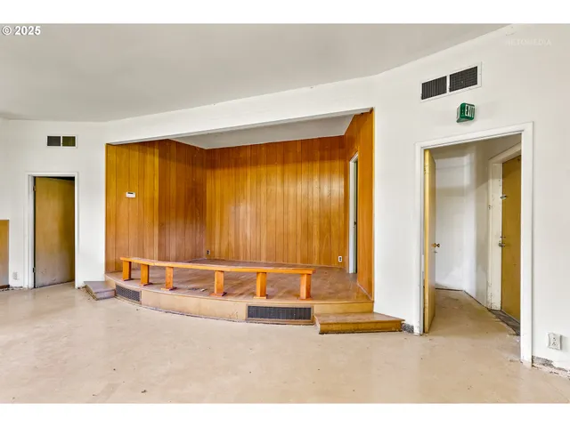 $235,000 | 38091 Sunset Street, Sandy, OR 97055