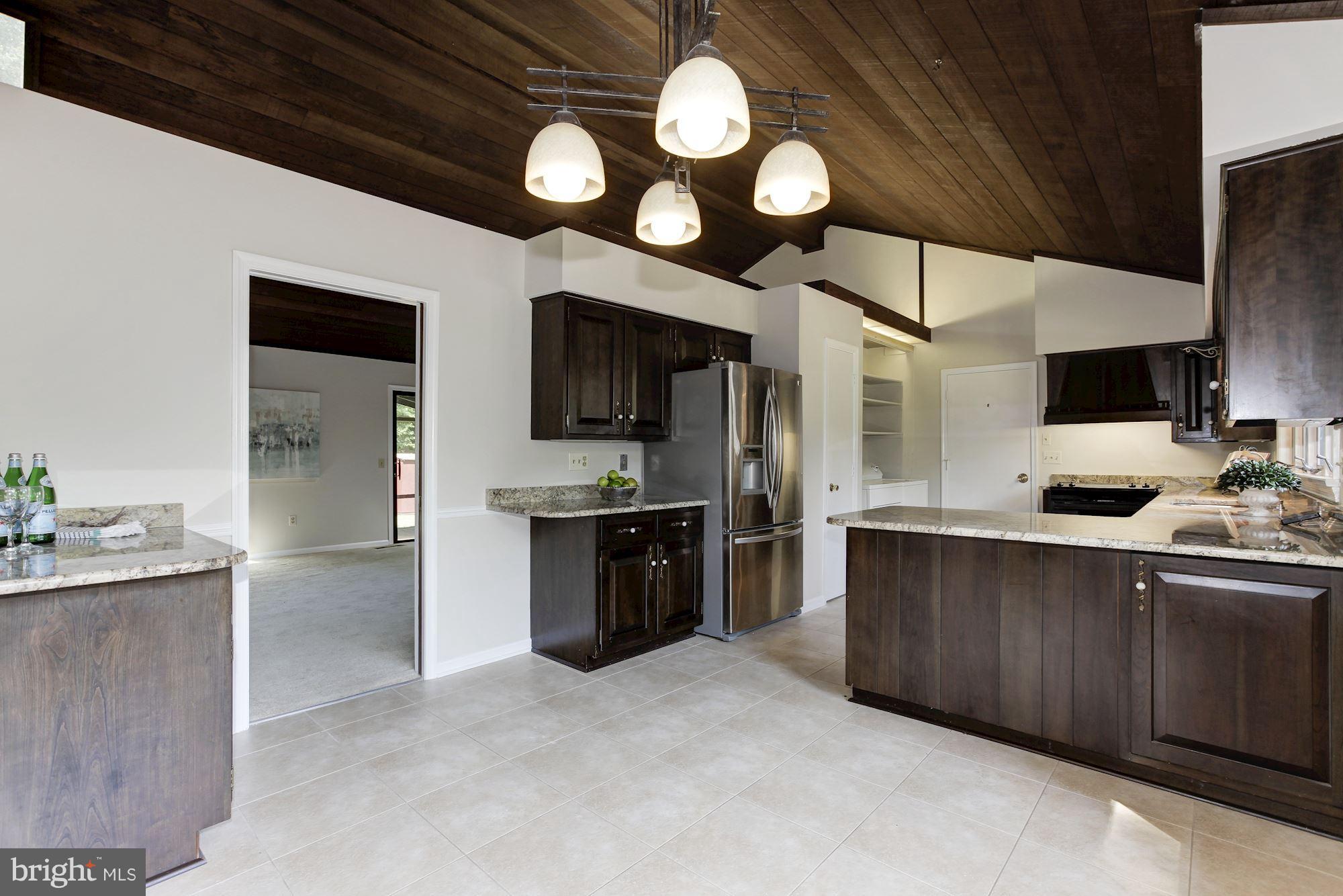 1666 Winchester Road Annapolis, MD 21409 - Photo 4 of 25 Kitchen