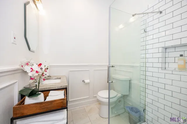 $475,000 | 8851 Menlo Drive, Baton Rouge, LA 70808