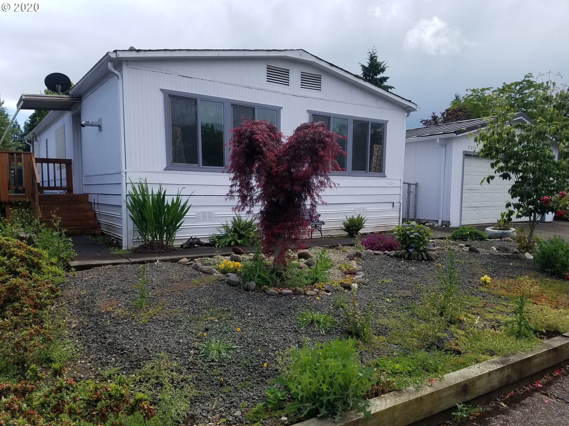 5219 Daisy Street Springfield, OR 97478 - Photo 1 of 25