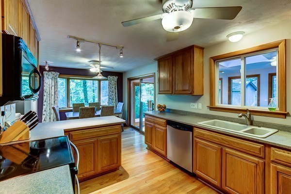 161 Parkerville Road Southborough, MA 01772 - Photo 5 of 20 Gallery Image 5