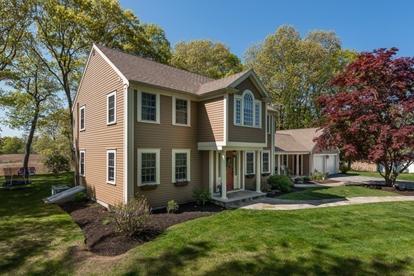 22 Andrew Isle Road Hingham, MA 02043 - Photo 1 of 25 Gallery Image 1